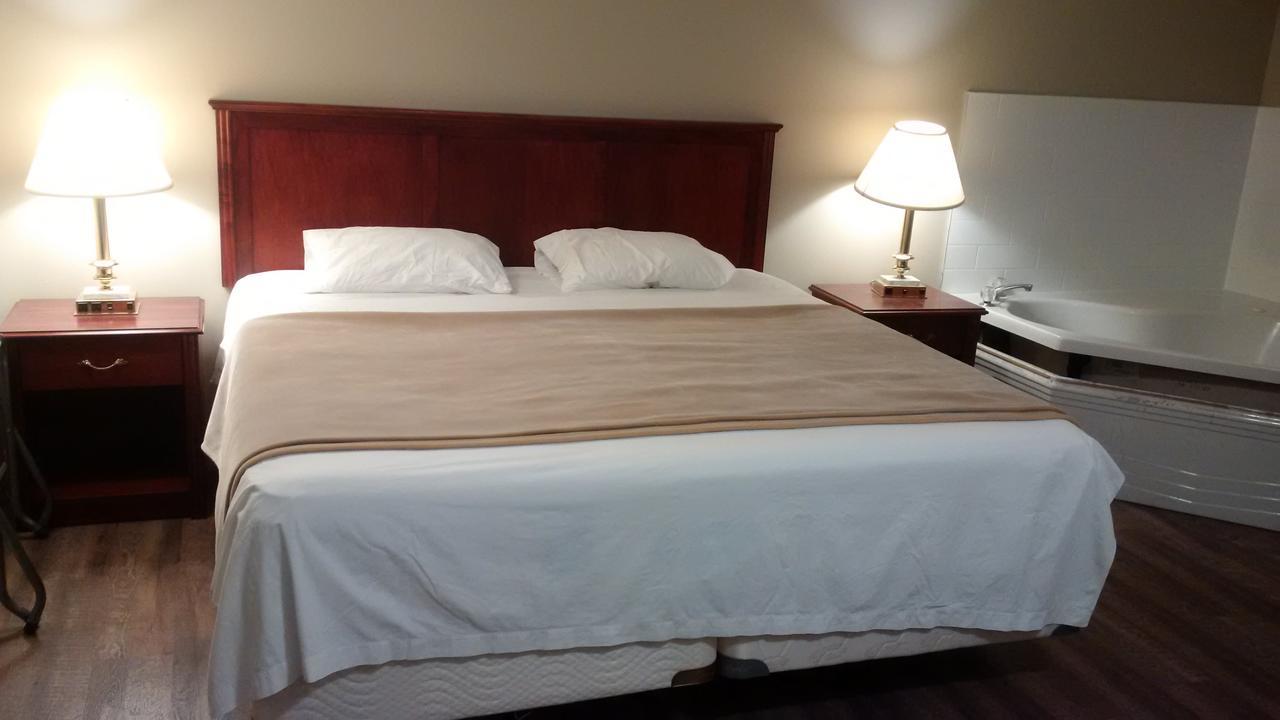 The Highlander Inn ไนแอการาฟอลส์ ภายนอก รูปภาพ