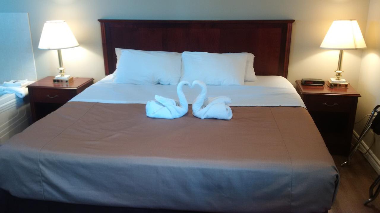 The Highlander Inn ไนแอการาฟอลส์ ภายนอก รูปภาพ