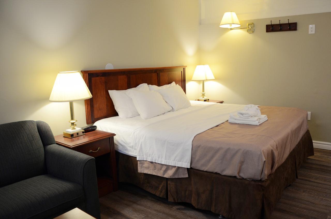 The Highlander Inn ไนแอการาฟอลส์ ภายนอก รูปภาพ